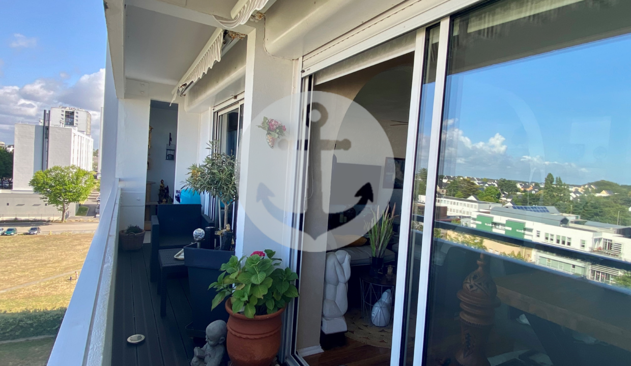 LORIENT - KERVENANEC - T4 AVEC BALCON ET LOGGIA